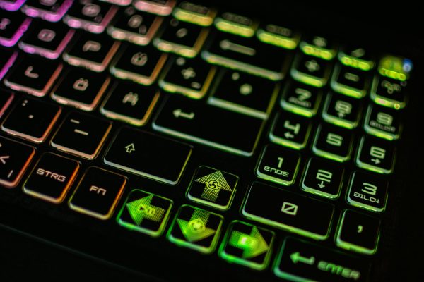 Beste Gaming-Laptops 2026: RTX 5080, OLED-Displays und Top-Picks