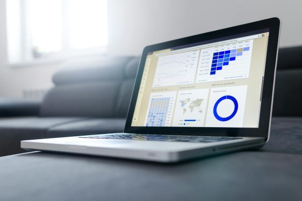 Prometheus and Grafana Guide 2026: Metrics, Alerts and Dashboards