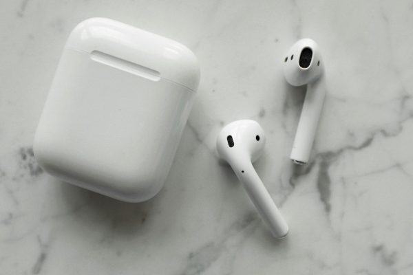 مراجعة Apple AirPods Pro 3: أفضل سماعات أذن لاسلكية لعام 2026؟