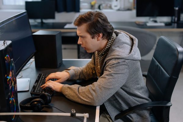 Best Docking Stations for Developers 2026: CalDigit TS4 vs Anker vs Dell WD22TB4